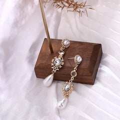 925 Silver Heart Pearl Earrings with Zircon Detail