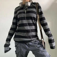 Women's Striped Long Sleeve Round Neck Knitted Shirt