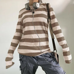 Women's Striped Long Sleeve Round Neck Knitted Shirt