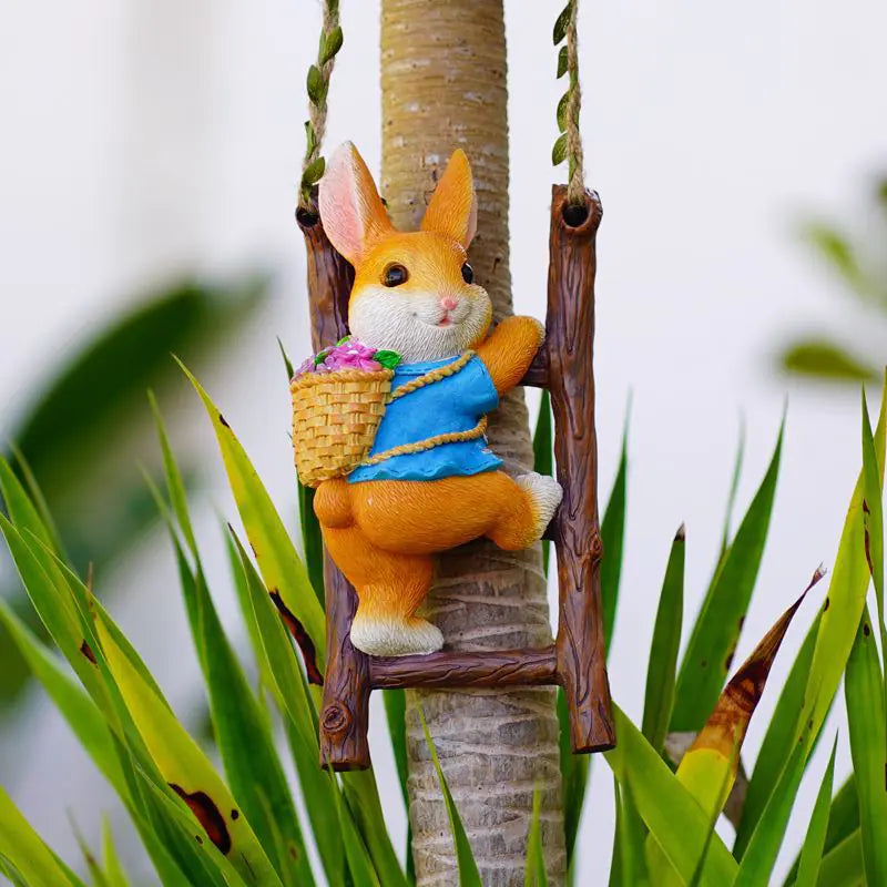 Outdoor Garden Decoration with Cute Squirrel Planters