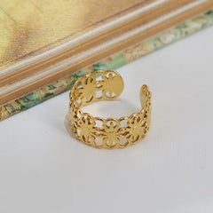 Adjustable Women's Ring with Leaf Branch and Bud Design