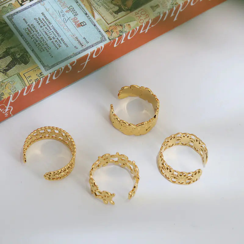 Adjustable Women's Ring with Leaf and Chrysanthemum Design