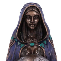 Amazon Earth Mother Art Statue - Resin Home Decor Piece